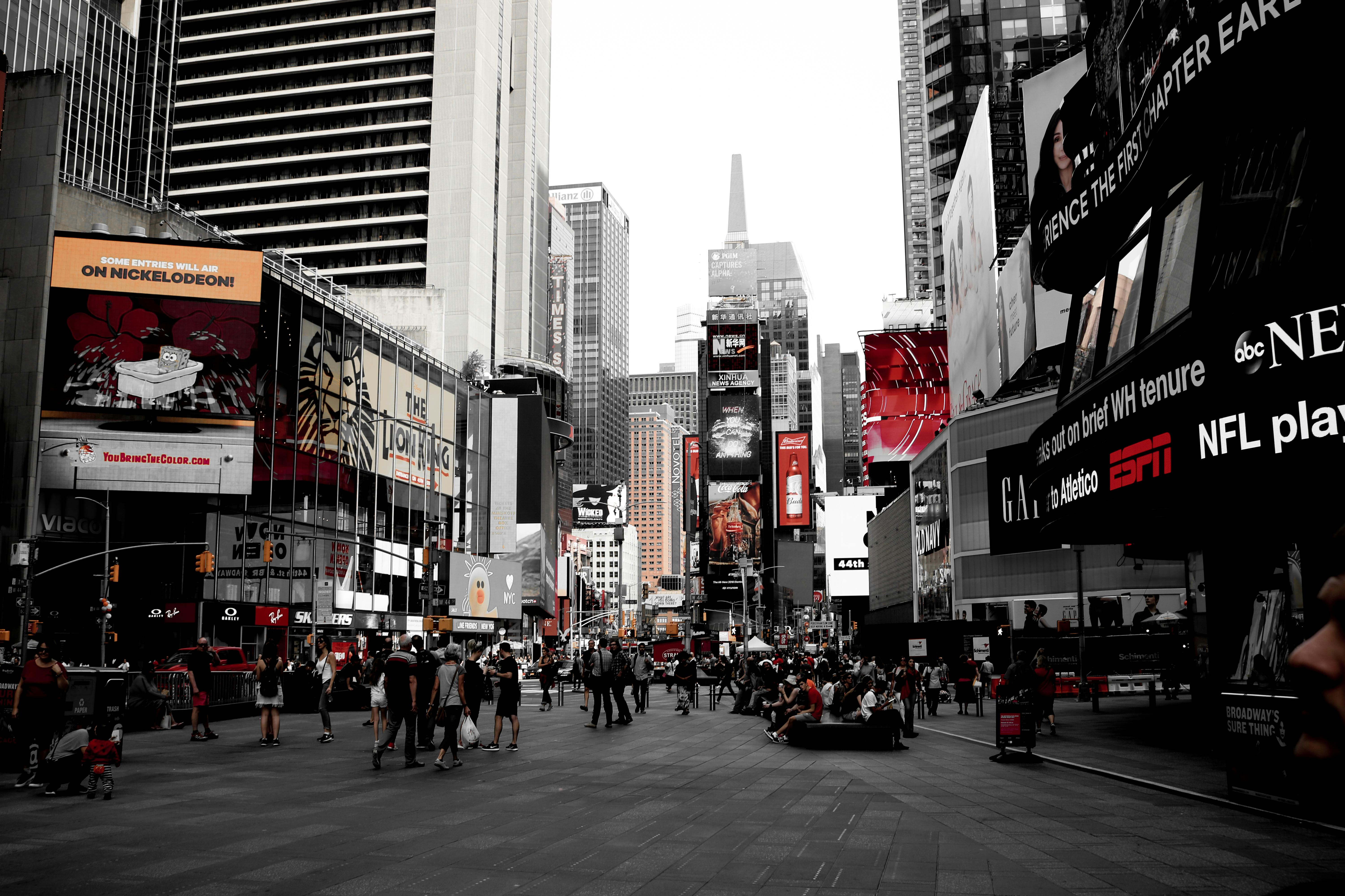 New York City Travel Guide Times Square, nightlife, entertainment district