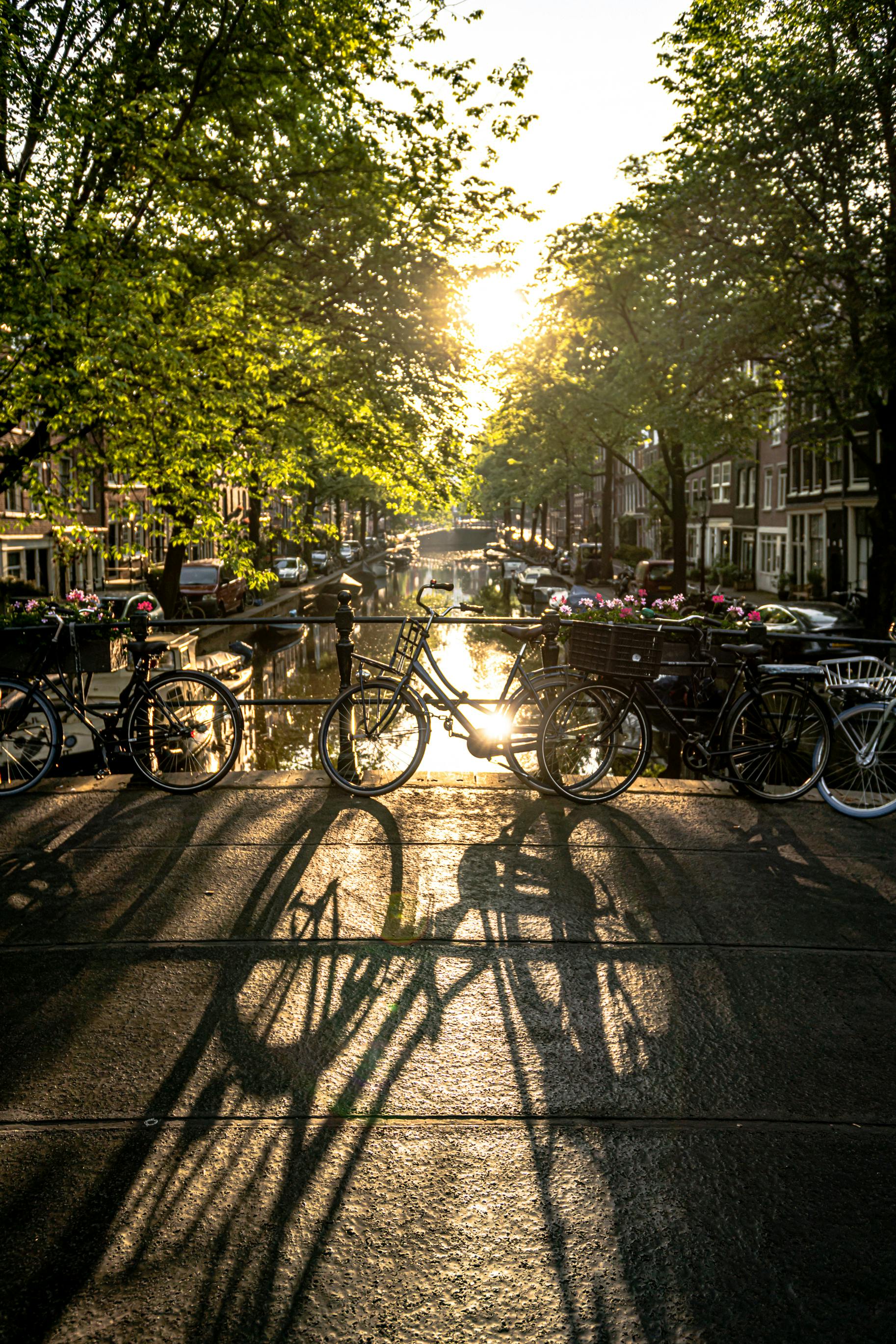 Amsterdam Travel Guide Amsterdam cityscape, canals, landmarks, travel destination