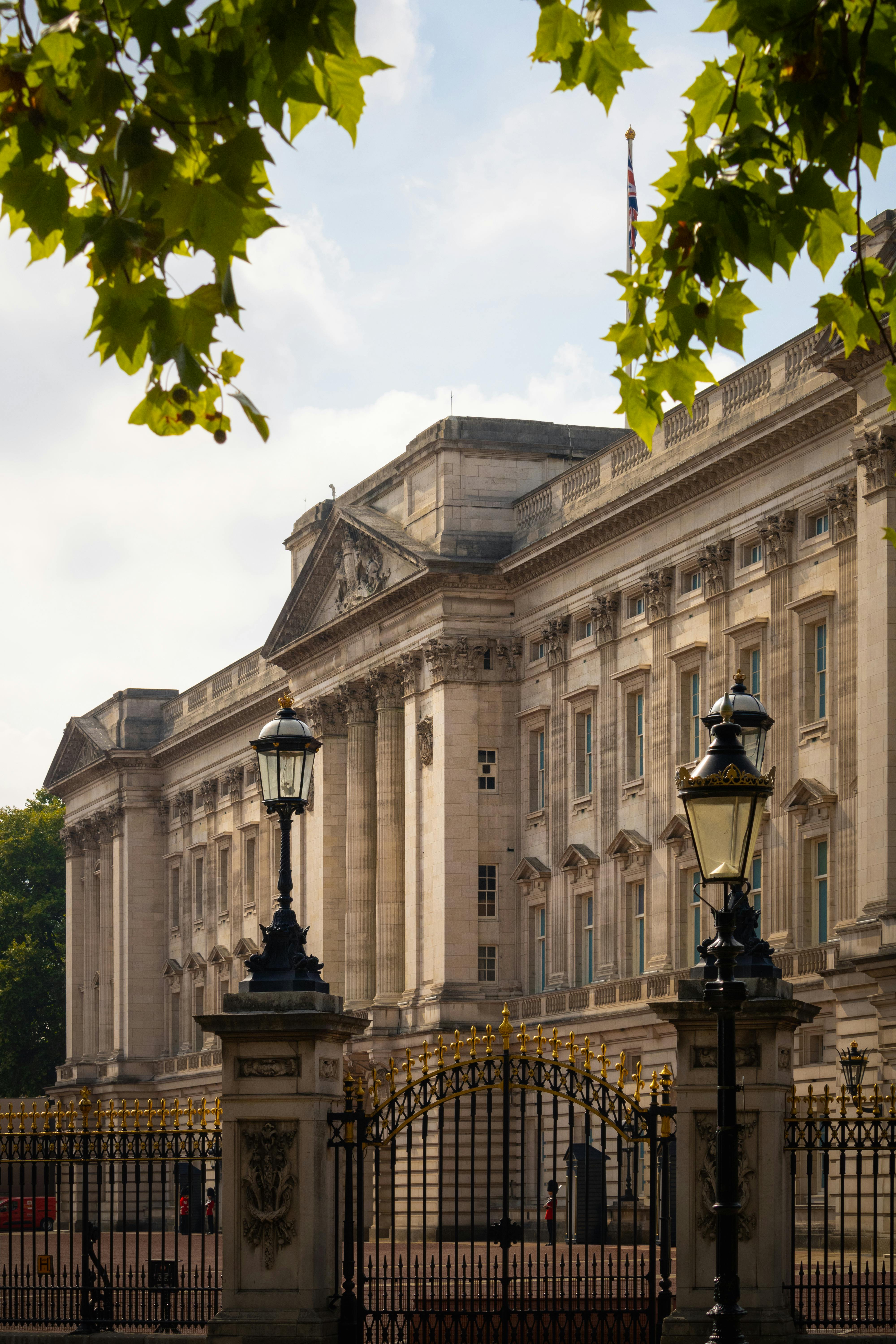 London Travel Destinations Buckingham Palace